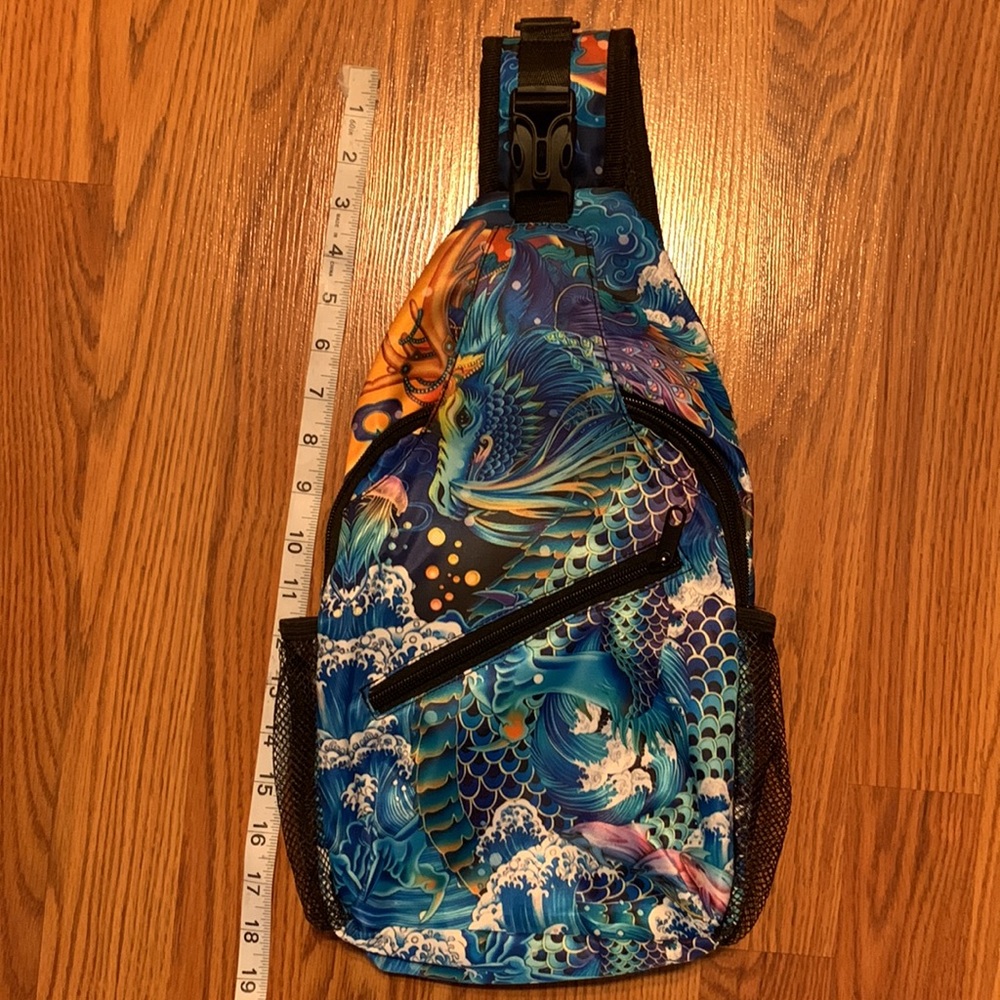 Dragon sling backpack - Picture 7 of 8